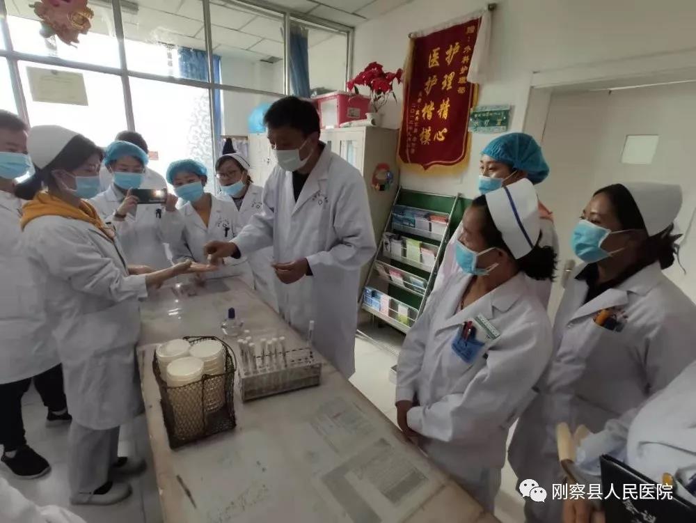 聊城市三院精准帮扶刚察县人民医院