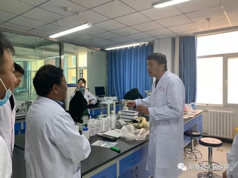 聊城市三院精准帮扶刚察县人民医院